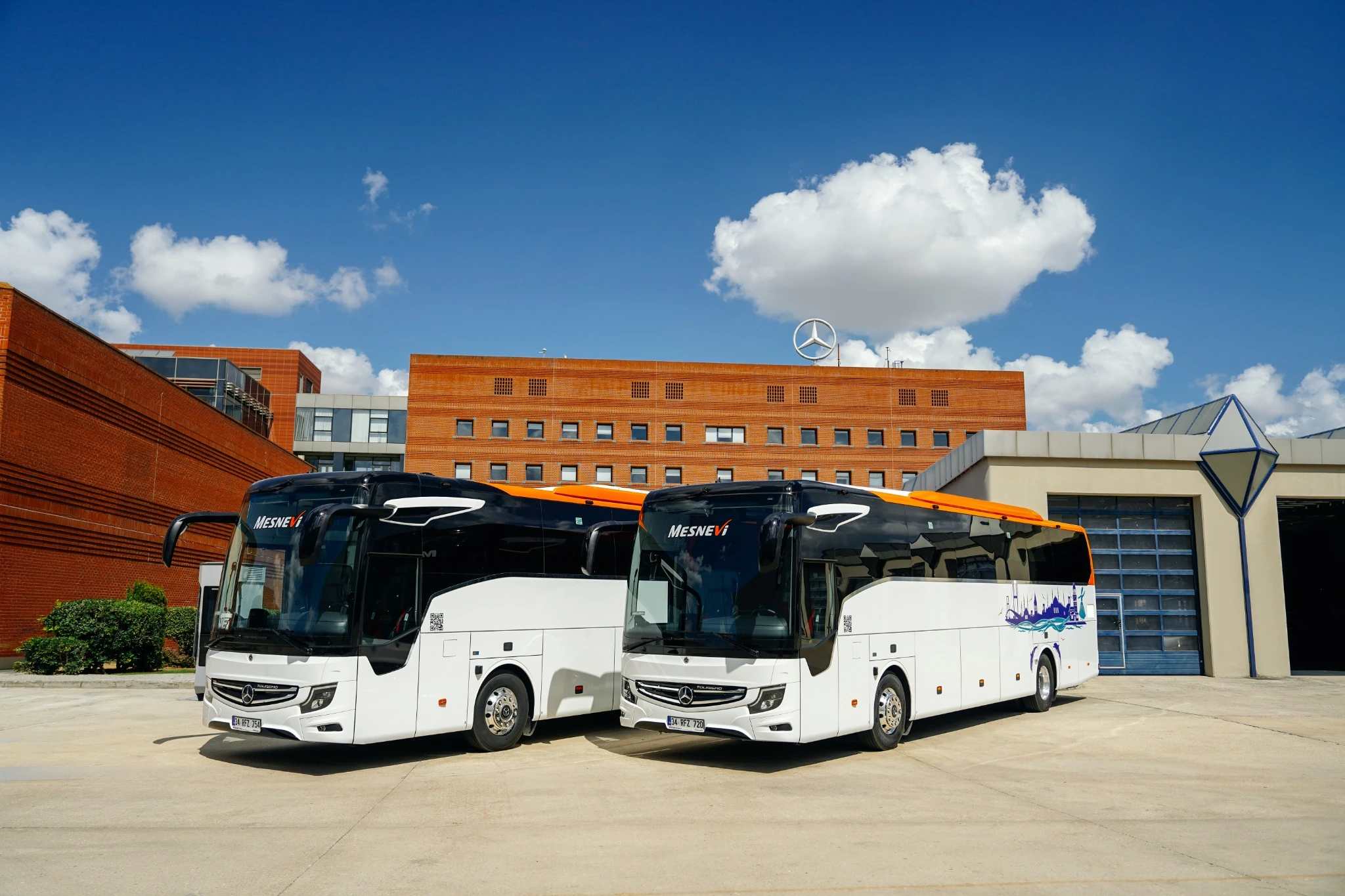 2 Adet Yeni Mercedes-Benz Tourismo!