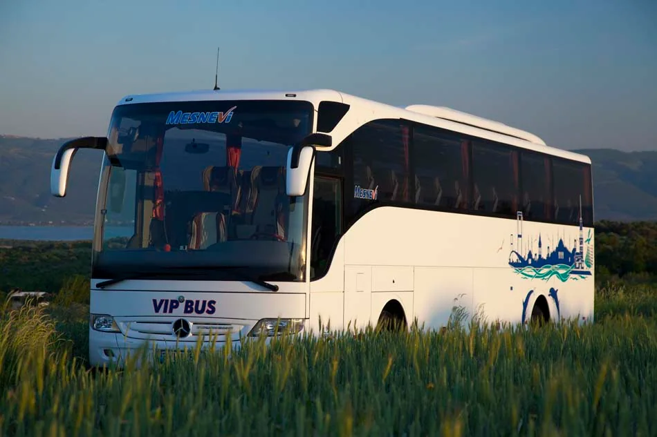 Mercedes-Benz Tourismo VIP (2+1)