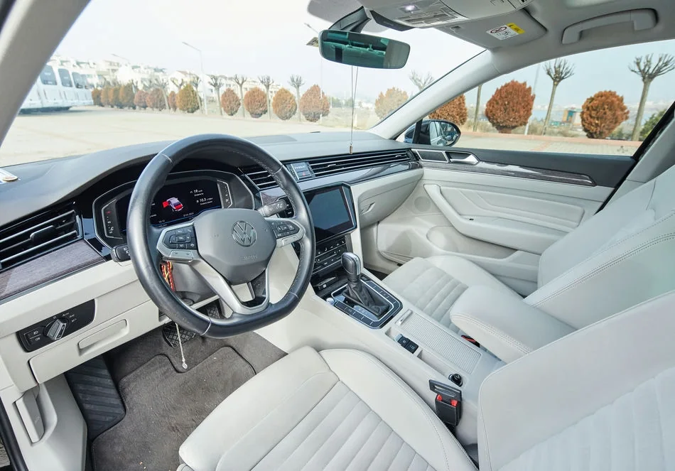Volkswagen Passat 2023