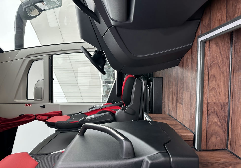 Mercedes Benz TOURISMO 2023