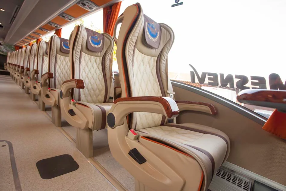 Mercedes-Benz Tourismo VIP (2+1)